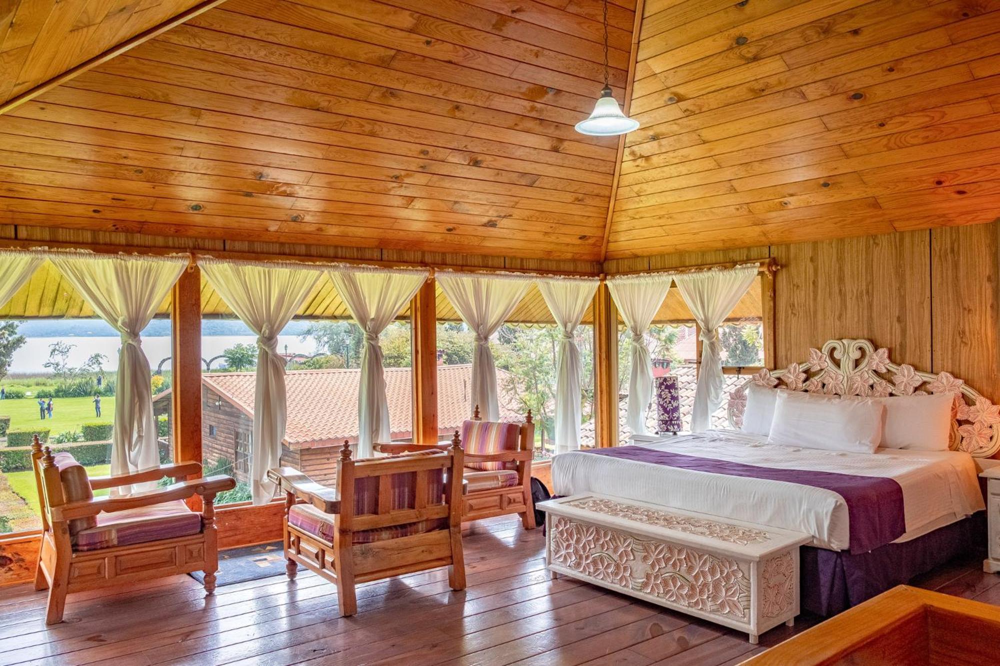 Zirahuen Forest And Resort Exteriér fotografie