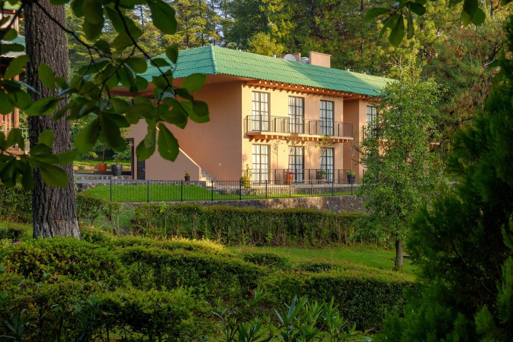 Zirahuen Forest And Resort Exteriér fotografie
